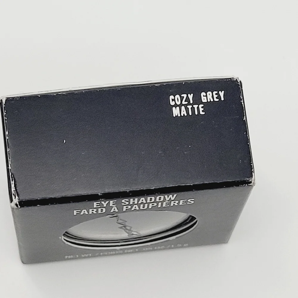 Mac Cosmetics Matte Eyeshadow Cozy Grey Brand New in Box Authentic